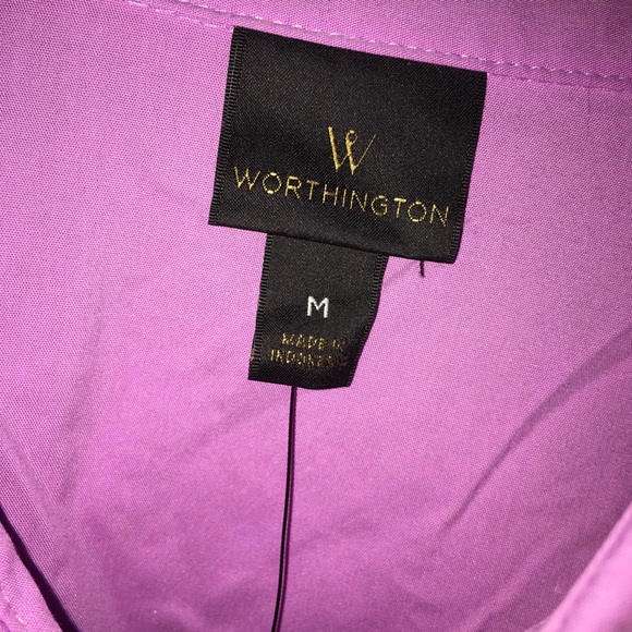 Button down - Picture 3 of 3